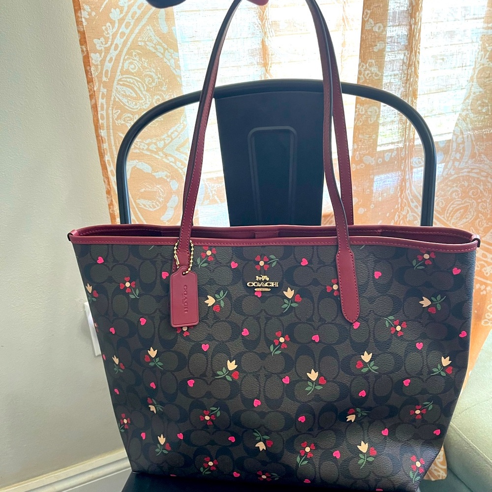 Coach Tote with original Coach tag, small flowers, EUC